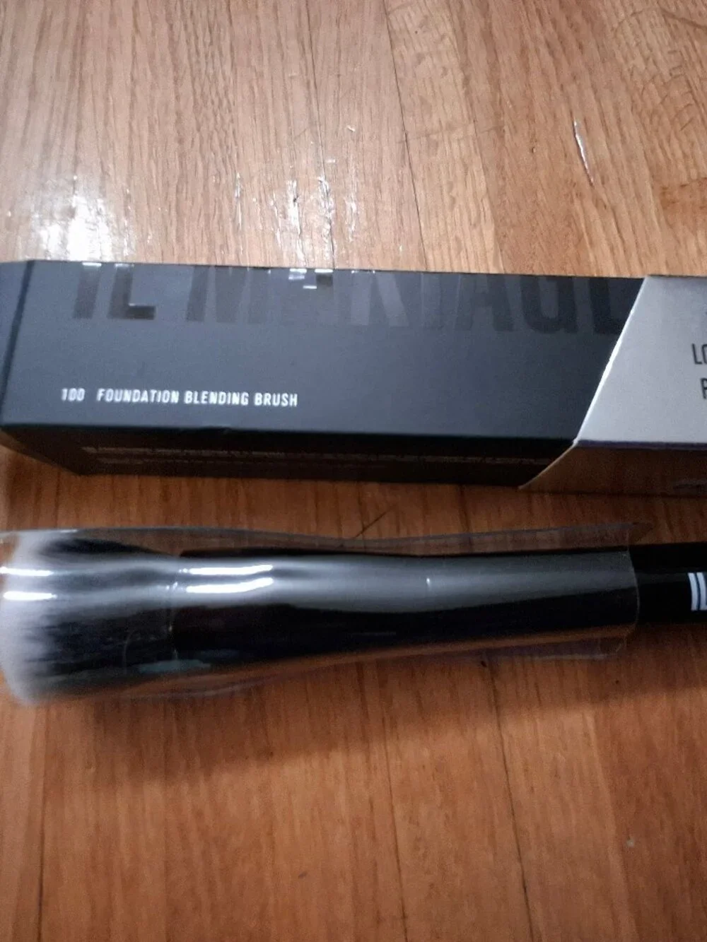 IL Makiage Foundation Blending Brush #100